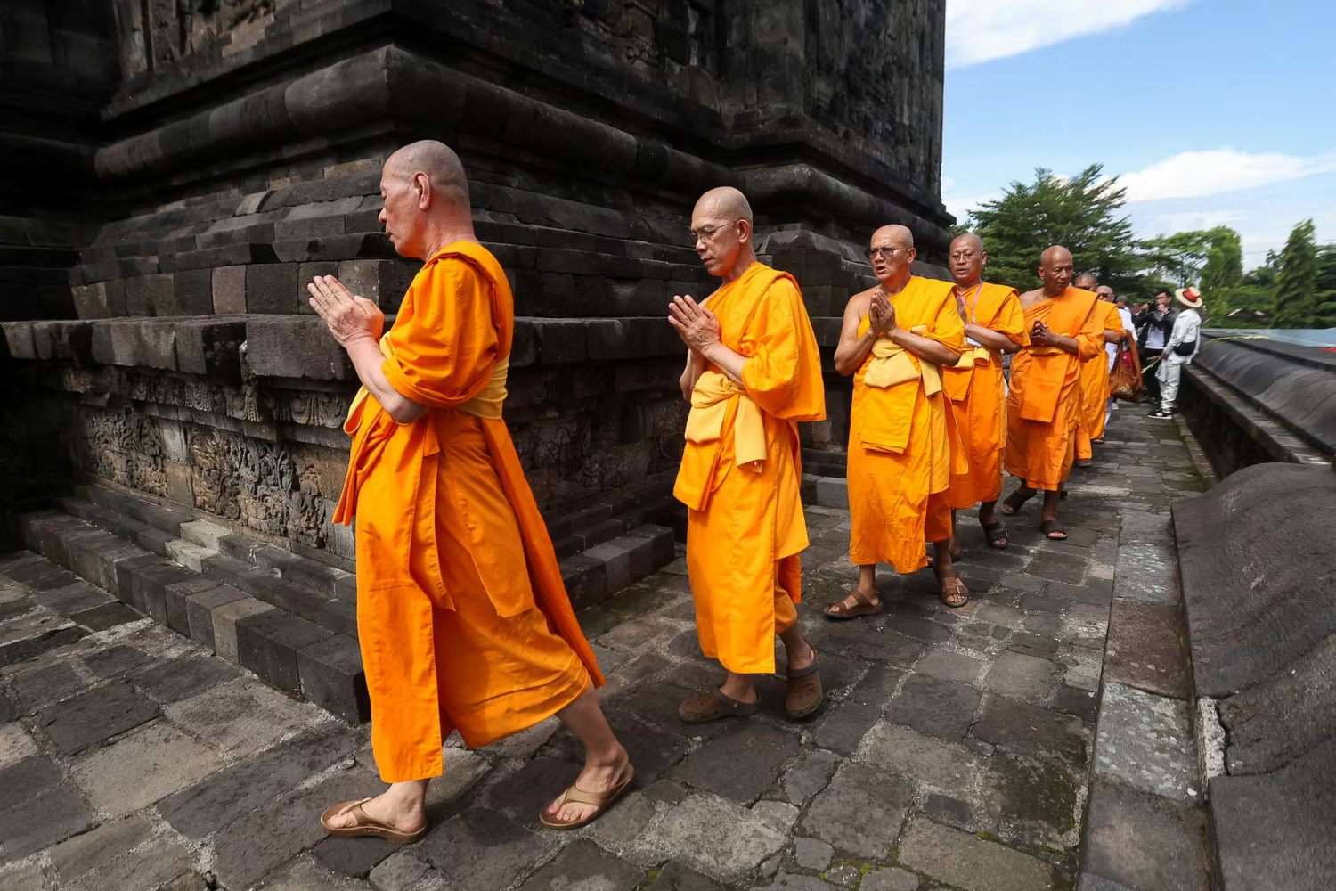 Không khí Đại lễ Veksa trên toàn thế giới