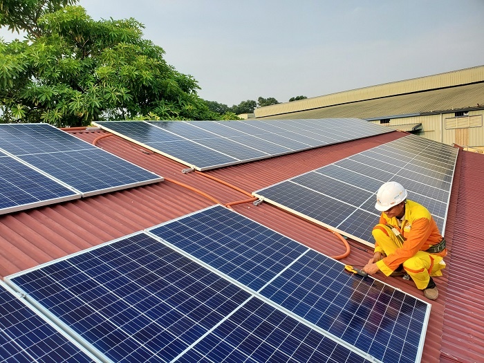 Hà Nội yêu cầu tận dụng tối đa điện mặt trời trong giờ cao điểm