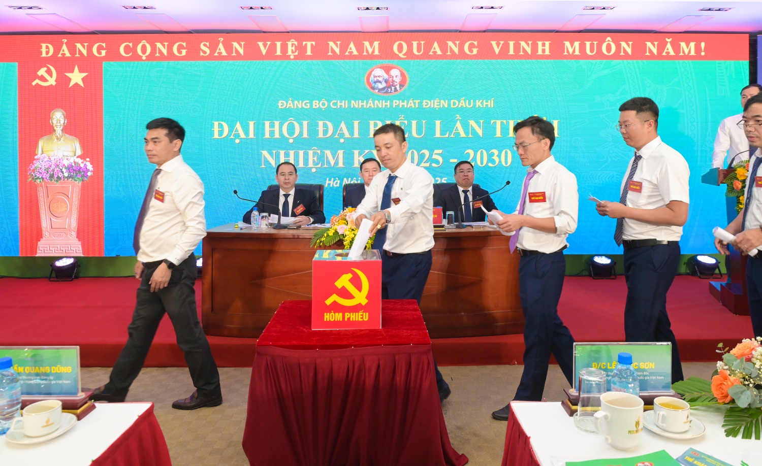 Nâng cao vai trò dẫn dắt, trở thành doanh nghiệp Phát điện chuyên nghiệp, bền vững trong giai đoạn mới