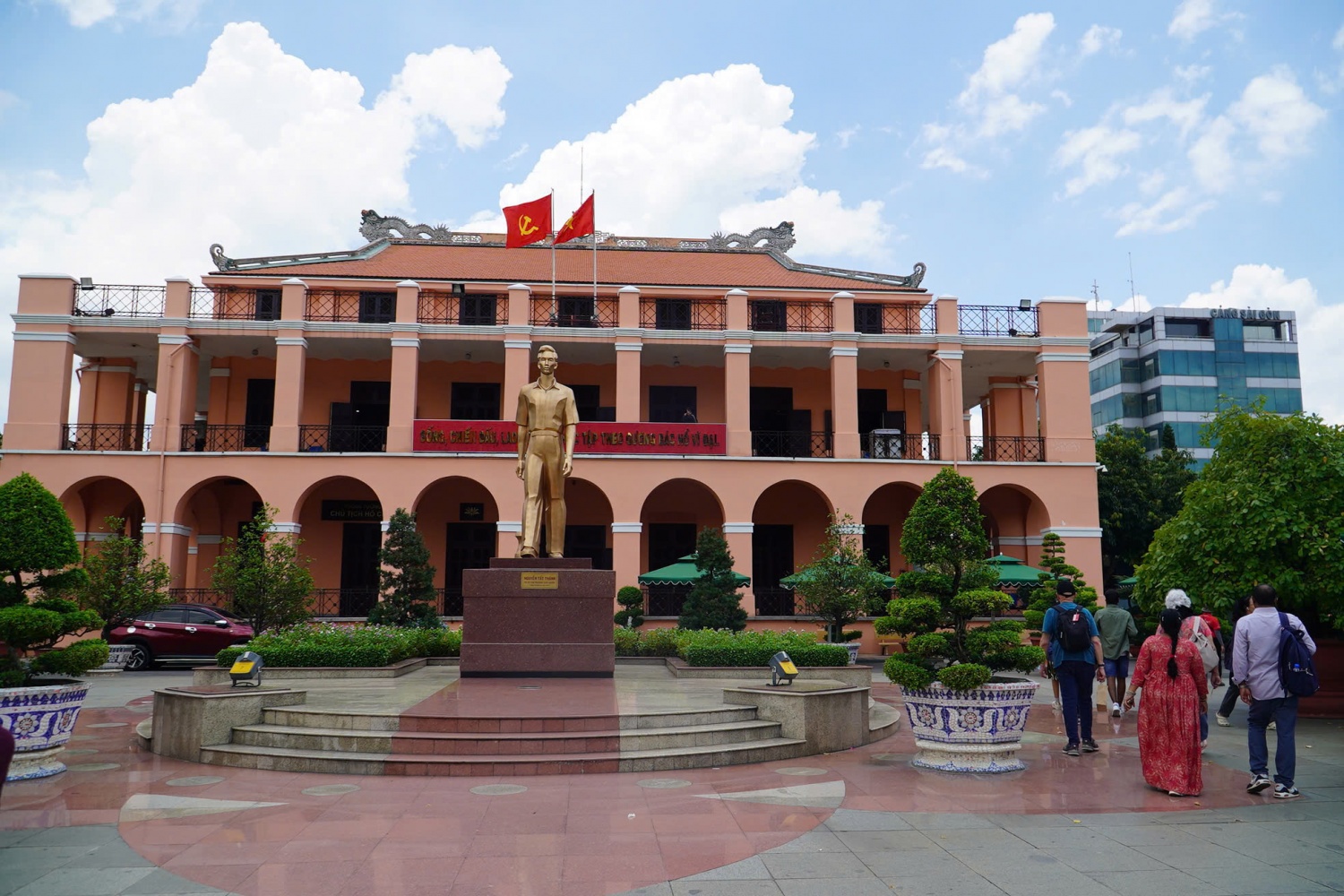Kỷ niệm 135 năm Ngày sinh Chủ tịch Hồ Chí Minh: Miền Nam nhớ mãi ơn Người