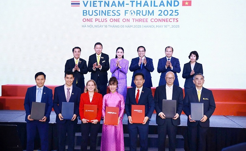Thủ tướng Việt Nam và Thái Lan chứng kiến thỏa thuận chuyển giao 50 tàu bay Boeing cho Vietjet Thái Lan