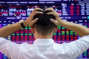 Tin nhanh chứng khoán ngày 19/5: Thị trường điều chỉnh nhẹ đầu tuần, VN-Index lùi dưới mốc 1.300 điểm