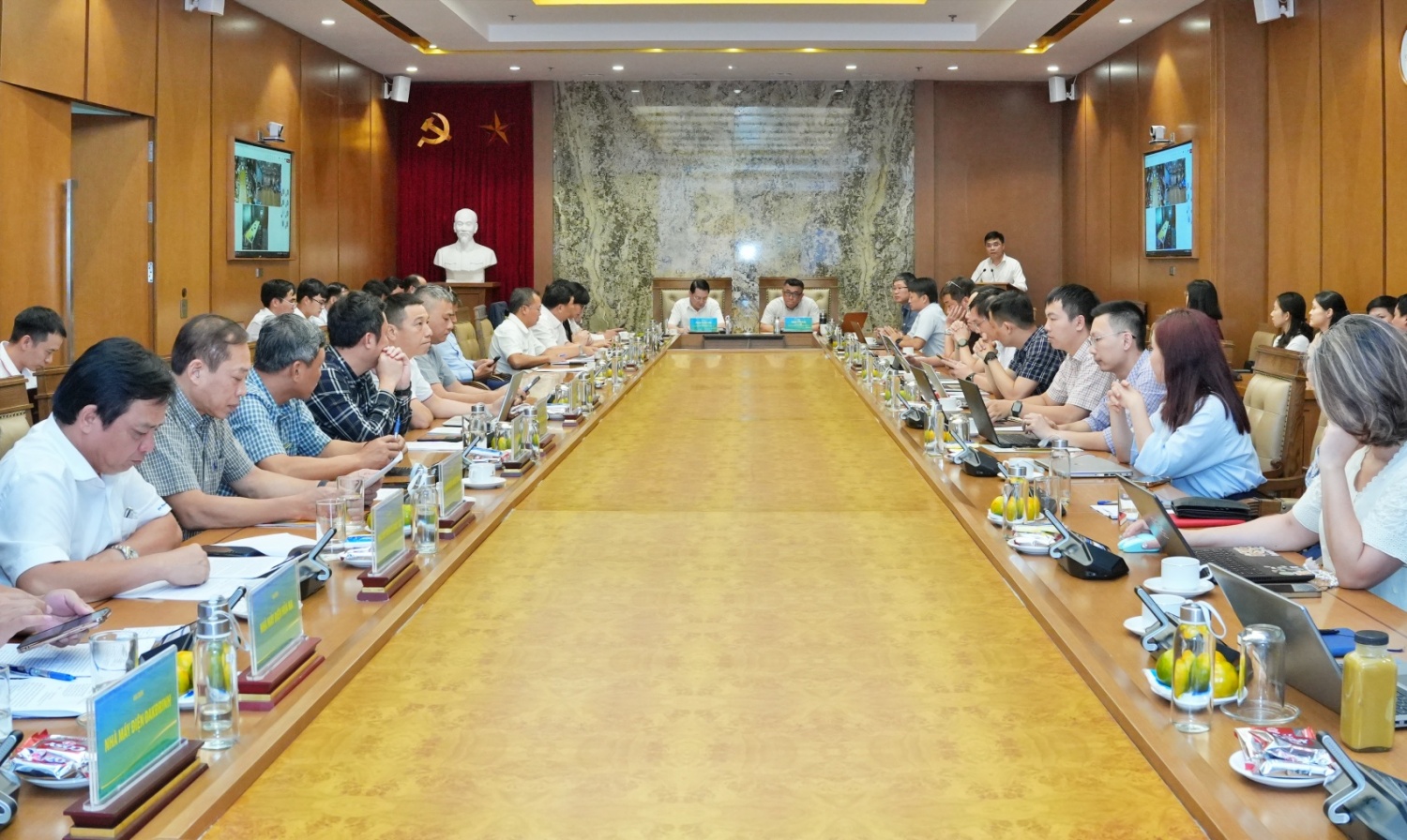 Petrovietnam chủ động cùng NSMO tháo gỡ rào cản trong vận hành thị trường điện
