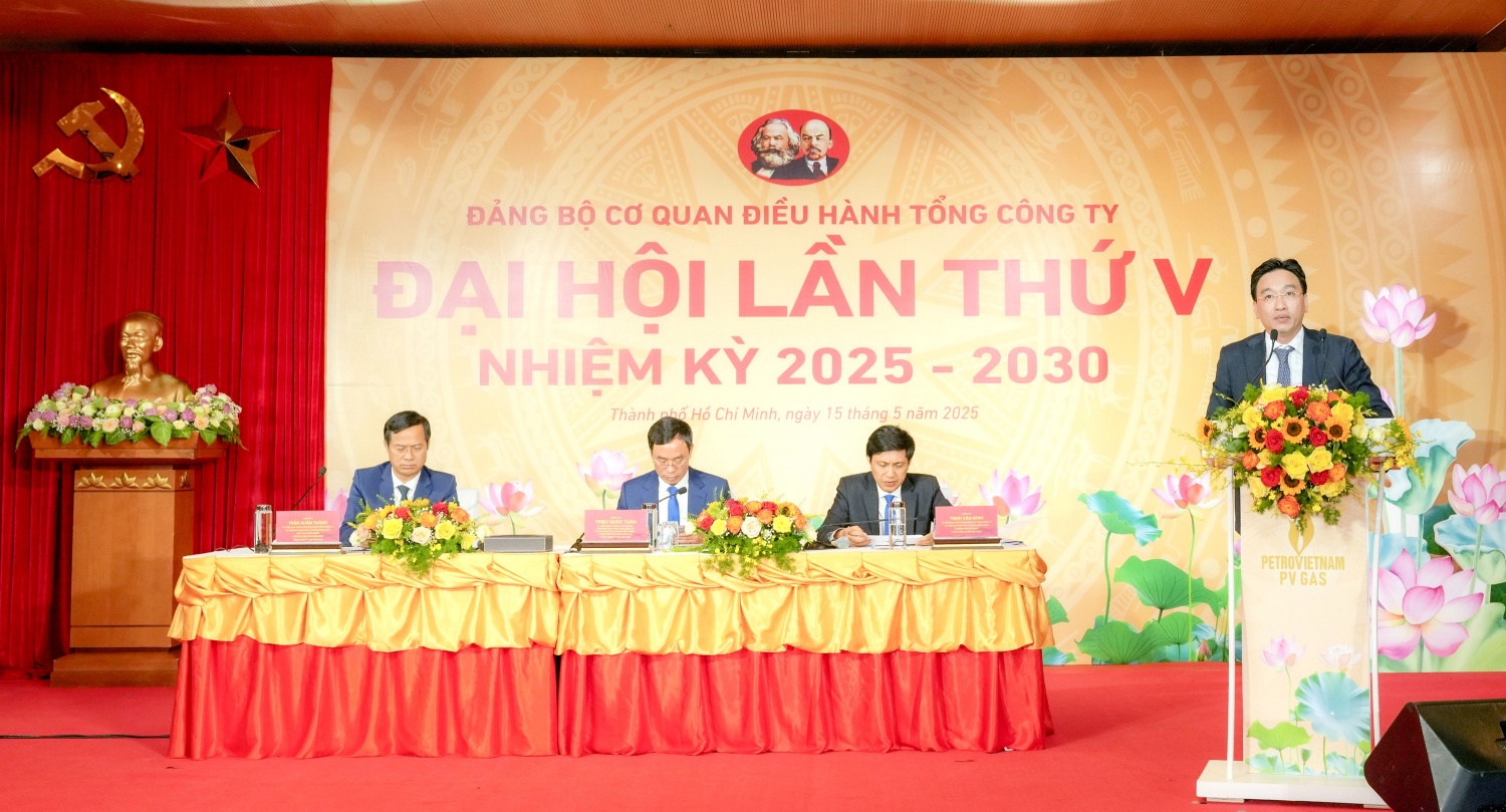 Đồng chí Nguyễn Thanh Bình, Bí thư Đảng ủy, Chủ tịch HĐQT PV GAS phát biểu chỉ đạo