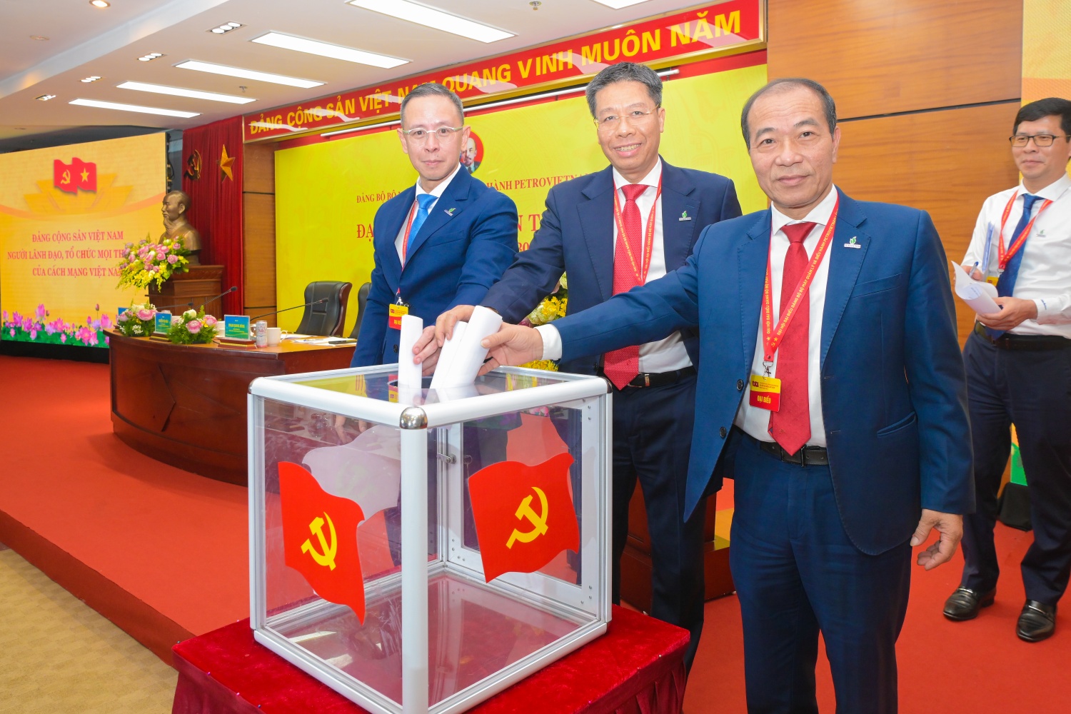 Phát huy vai trò "hạt nhân chính trị" trong lãnh đạo, chỉ đạo, điều hành Petrovietnam