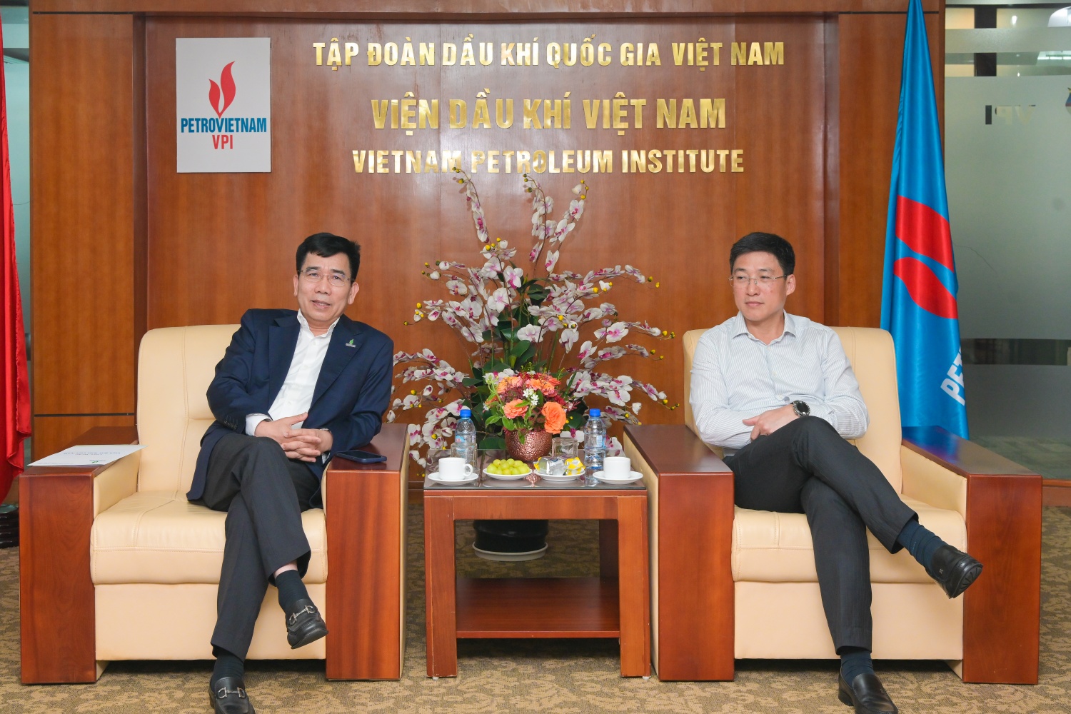 Phó Tổng Giám đốc Petrovietnam Lê Xuân Huyên yêu cầu VPI tiên phong đổi mới sáng tạo, tìm kiếm các giải pháp công nghệ đột phá, đóng góp hiệu quả hơn nữa vào việc thực hiện các mục tiêu chiến lược của Petrovietnam