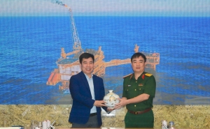 Petrovietnam và Tổng cục Hậu cần Kỹ thuật tăng cường hợp tác phát triển nhiên liệu quốc phòng