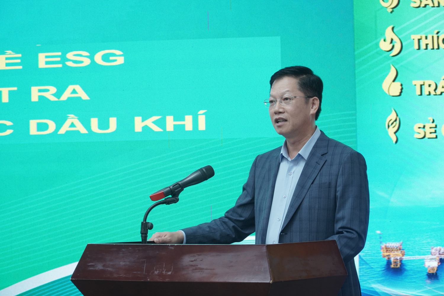 Vietsovpetro tổ chức khóa đào tạo về ESG trong lĩnh vực khai thác dầu khí Vietsovpetro tổ chức khóa đào tạo về ESG trong lĩnh vực khai thác dầu khí