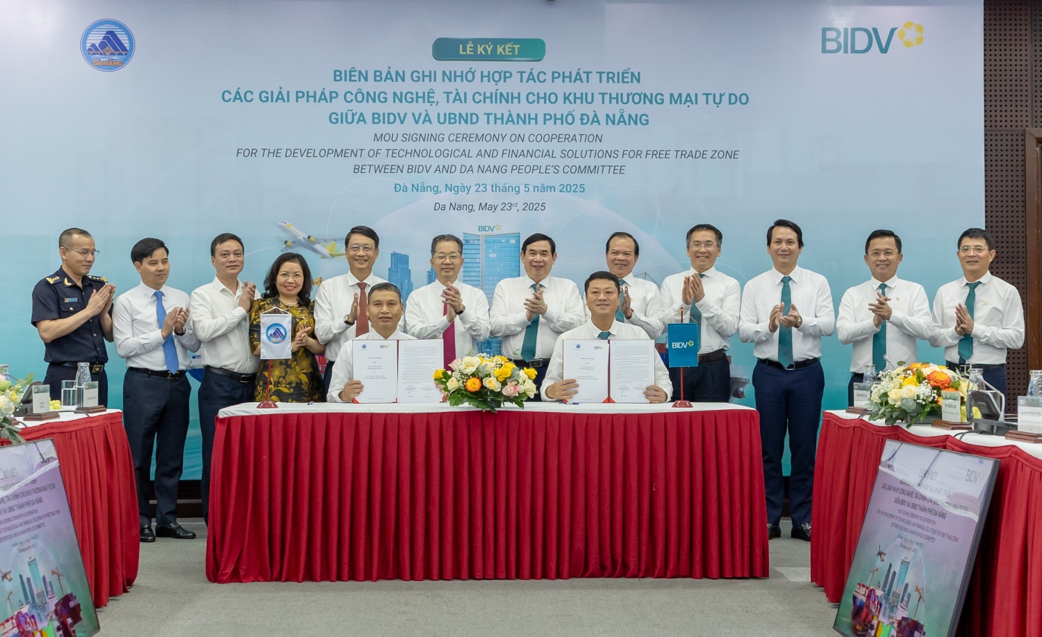 Hợp tác phát triển giải pháp công nghệ tài chính cho Khu thương mại tự do Đà Nẵng