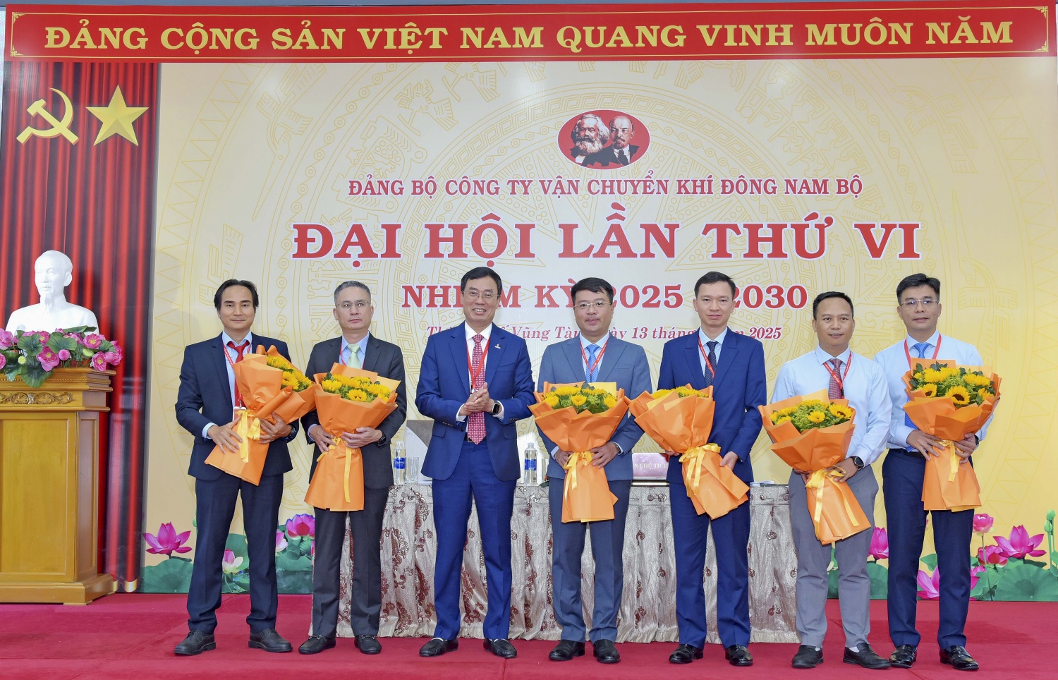 Ban Chấp hành Đảng bộ PV GAS SE nhiệm kỳ 2025 – 2030 ra mắt Đại hội