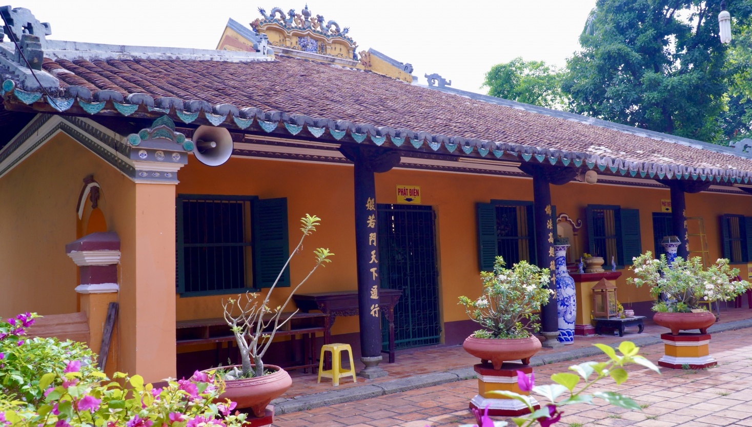 [Chùm ảnh] Ngôi chùa gần 300 năm tuổi lưu giữ hơn 110 pho tượng quý