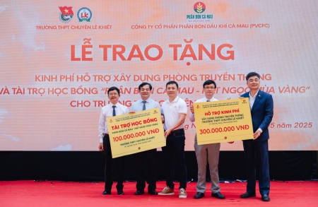 Phân bón Cà Mau: "Vun đắp những mầm tri thức cho quê hương"