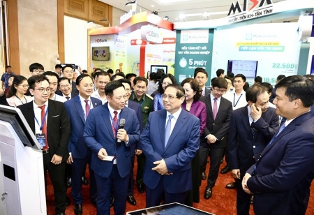 Chuyển đổi số ngành Ngân hàng 2025: Kiến tạo hệ sinh thái tài chính thông minh, nhân văn và toàn diện