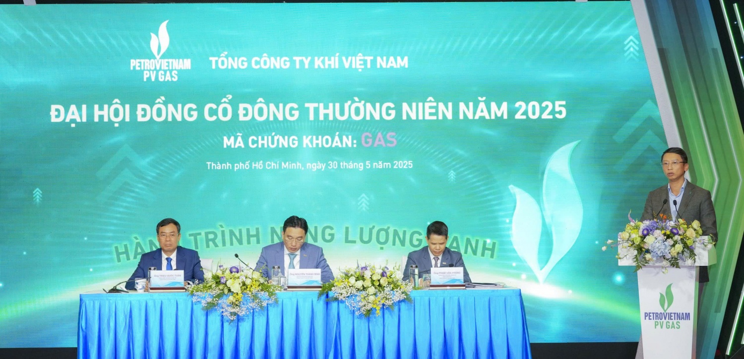 Cổ đông ấn tượng với kết quả SXKD và tin tưởng vào triển vọng phát triển bền vững của PV GAS