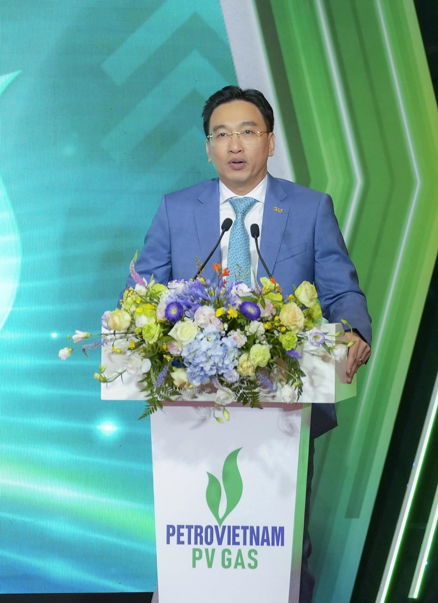 Cổ đông ấn tượng với kết quả SXKD và tin tưởng vào triển vọng phát triển bền vững của PV GAS