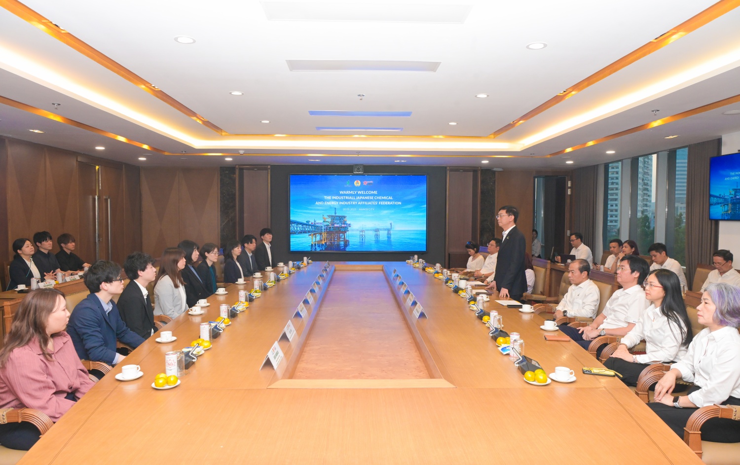 Petrovietnam tiếp đón đoàn đại biểu Liên đoàn JAF đến thăm và làm việc