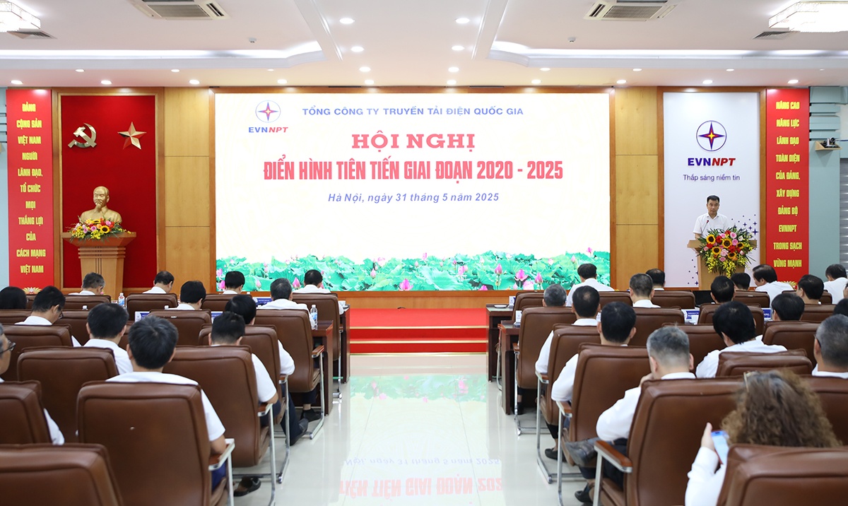 EVNNPT tổng kết phong trào thi đua yêu nước giai đoạn 2020-2025 và vinh danh các điển hình tiên tiến