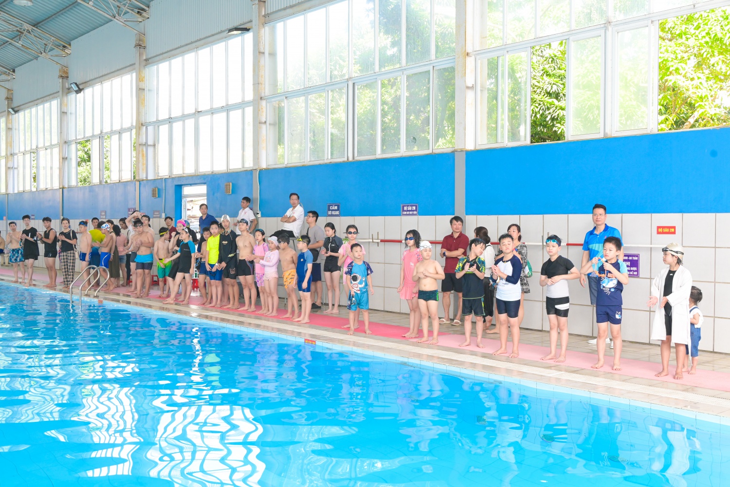 Sôi nổi Giải bơi thiếu nhi “Đường đua xanh – Petrovietnam Kids 2025”.