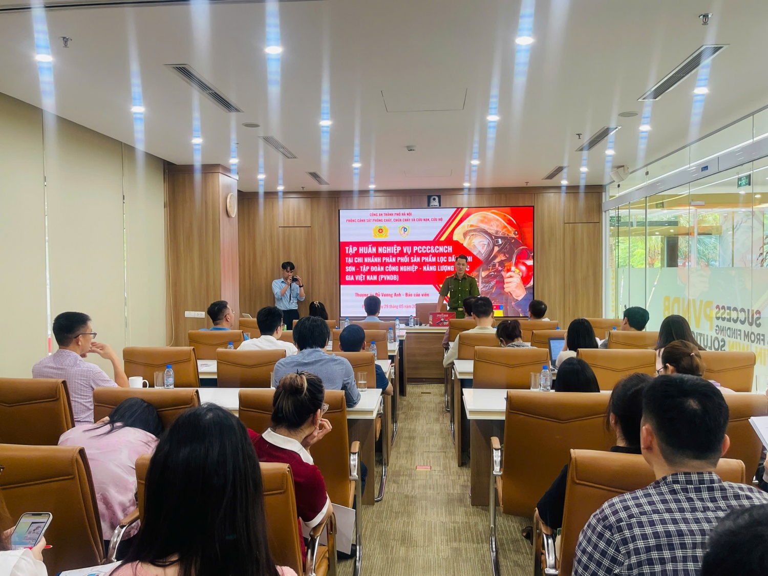 PVNDB tổ chức tập huấn phòng cháy chữa cháy, xây dựng môi trường làm việc an toàn