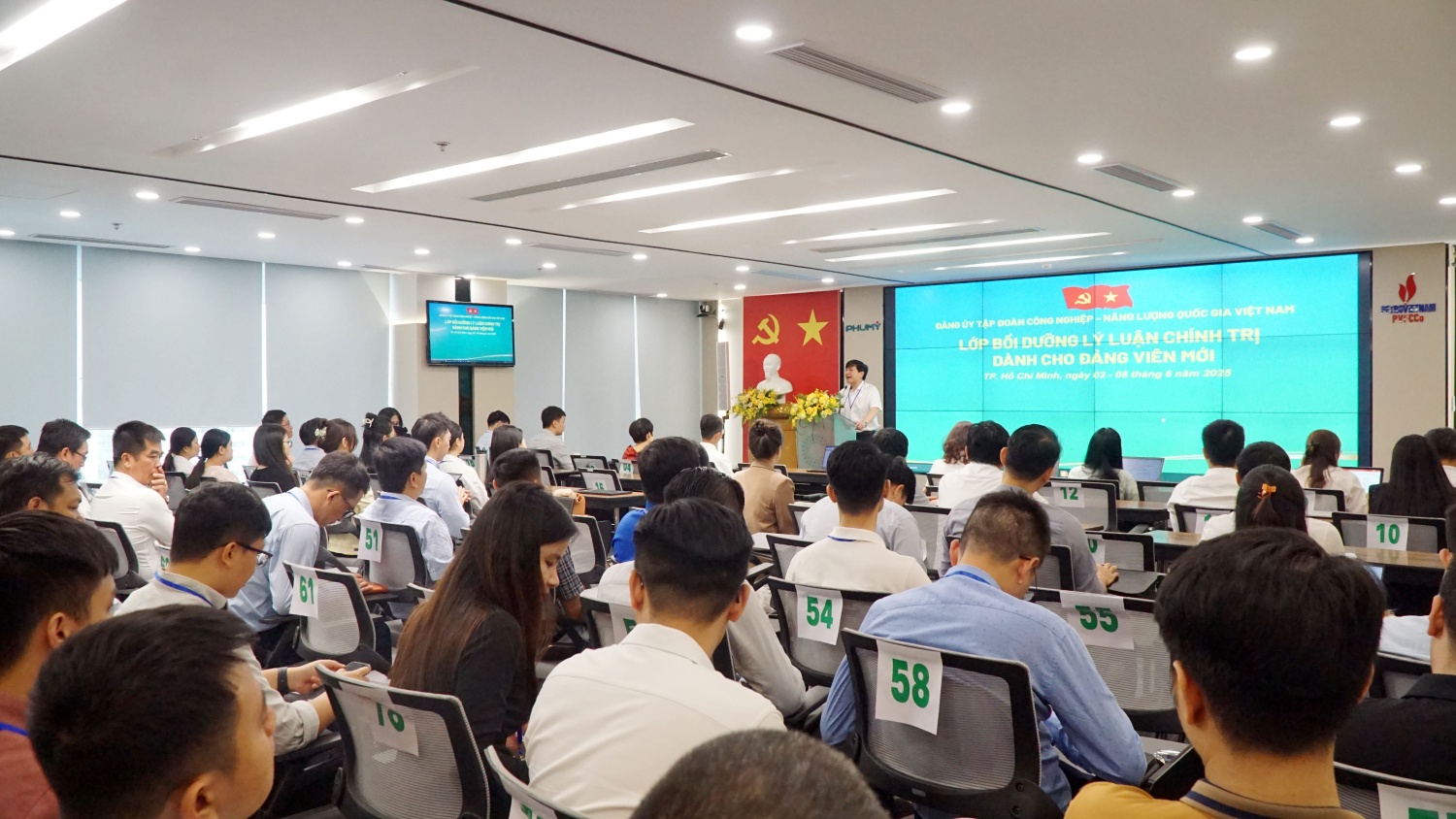 Toàn cảnh khóa học