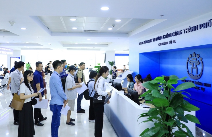 Hà Nội tiếp nhận hồ sơ trực tuyến liên quan đến đất đai: Người dân hưởng lợi gì?
