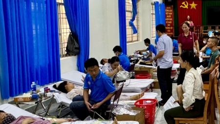 Công đoàn Vietsovpetro hưởng ứng Chương trình hiến máu tình nguyện "Nhiệt huyết người Dầu khí”