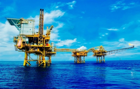 Đấu tranh phản bác các quan điểm sai trái, thù địch trong lĩnh vực dầu khí