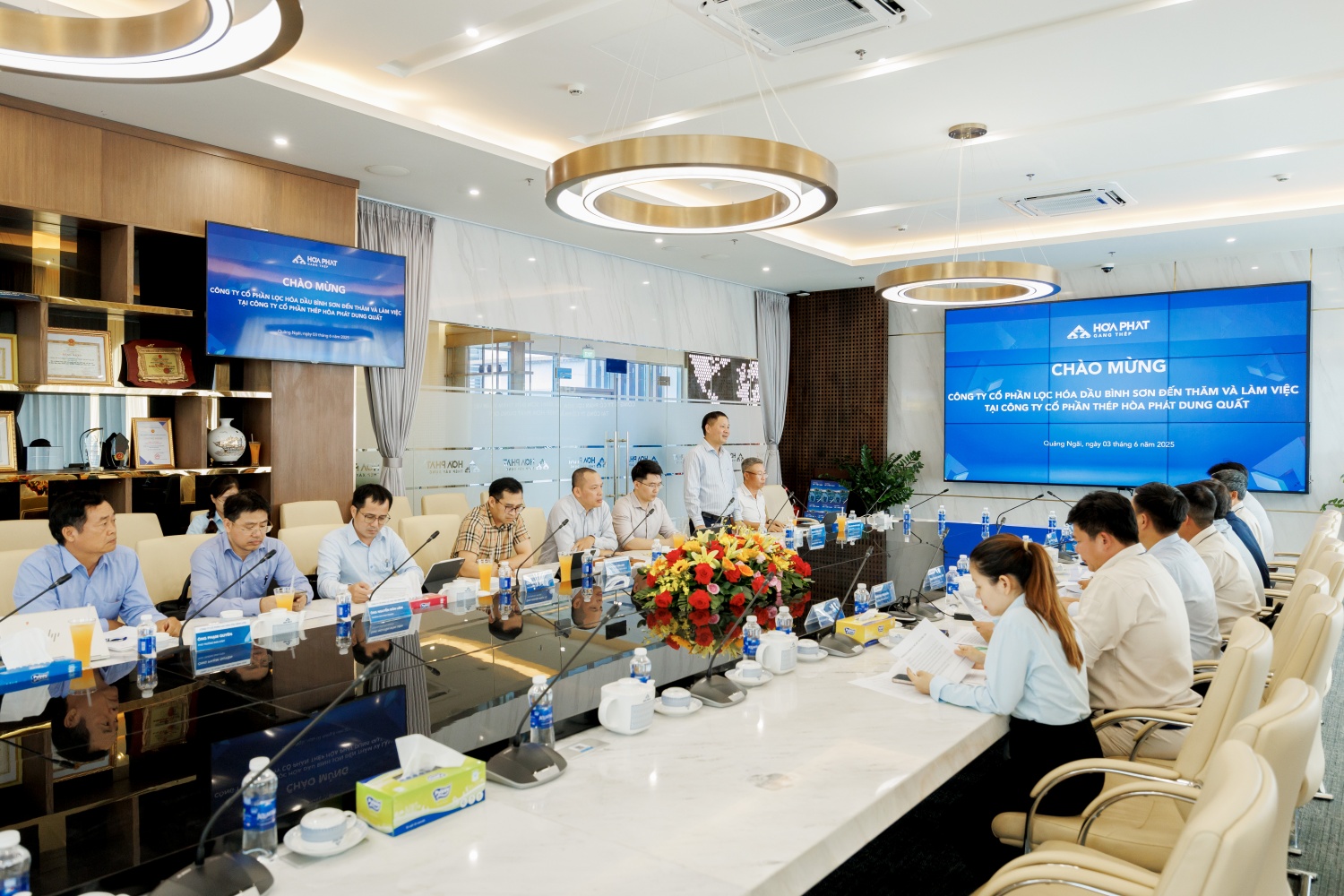 Ông Bùi Ngọc Dương – Chủ tịch HĐQT BSR phát biểu: Hợp tác giữa BSR và Hòa Phát Dung Quất không chỉ dừng ở trao đổi thương mại, mà phải tiến tới hình thành các chuỗi giá trị liên kết về công nghiệp, năng lượng và logistics