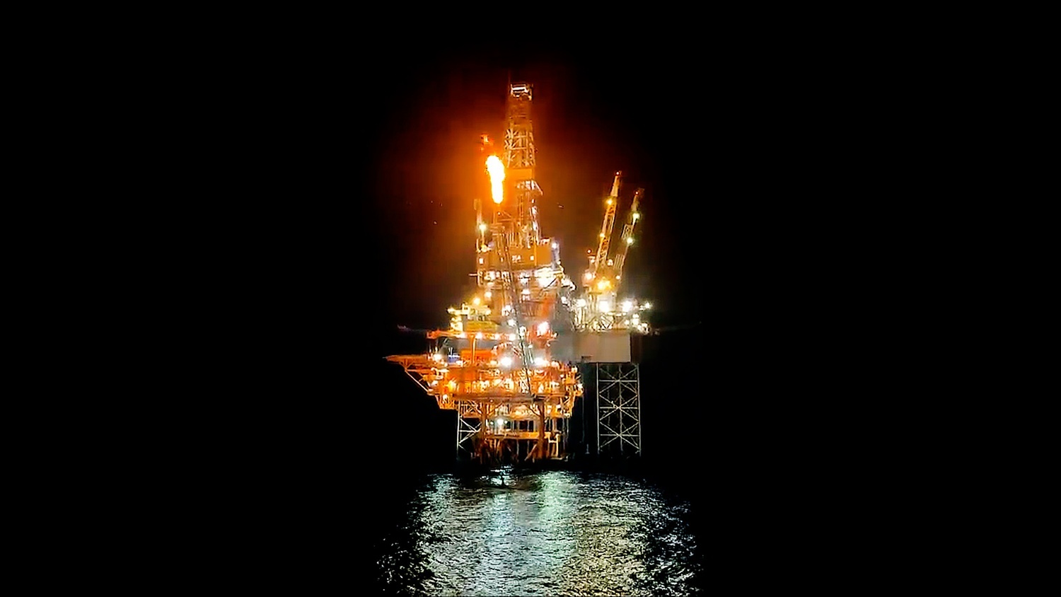 Petrovietnam nỗ lực duy trì hiệu quả hoạt động, giữ đà tăng trưởng giữa biến động thị trường