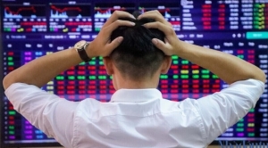 Tin nhanh chứng khoán ngày 4/6: VN Index hạ nhiệt, dòng tiền phân hóa mạnh