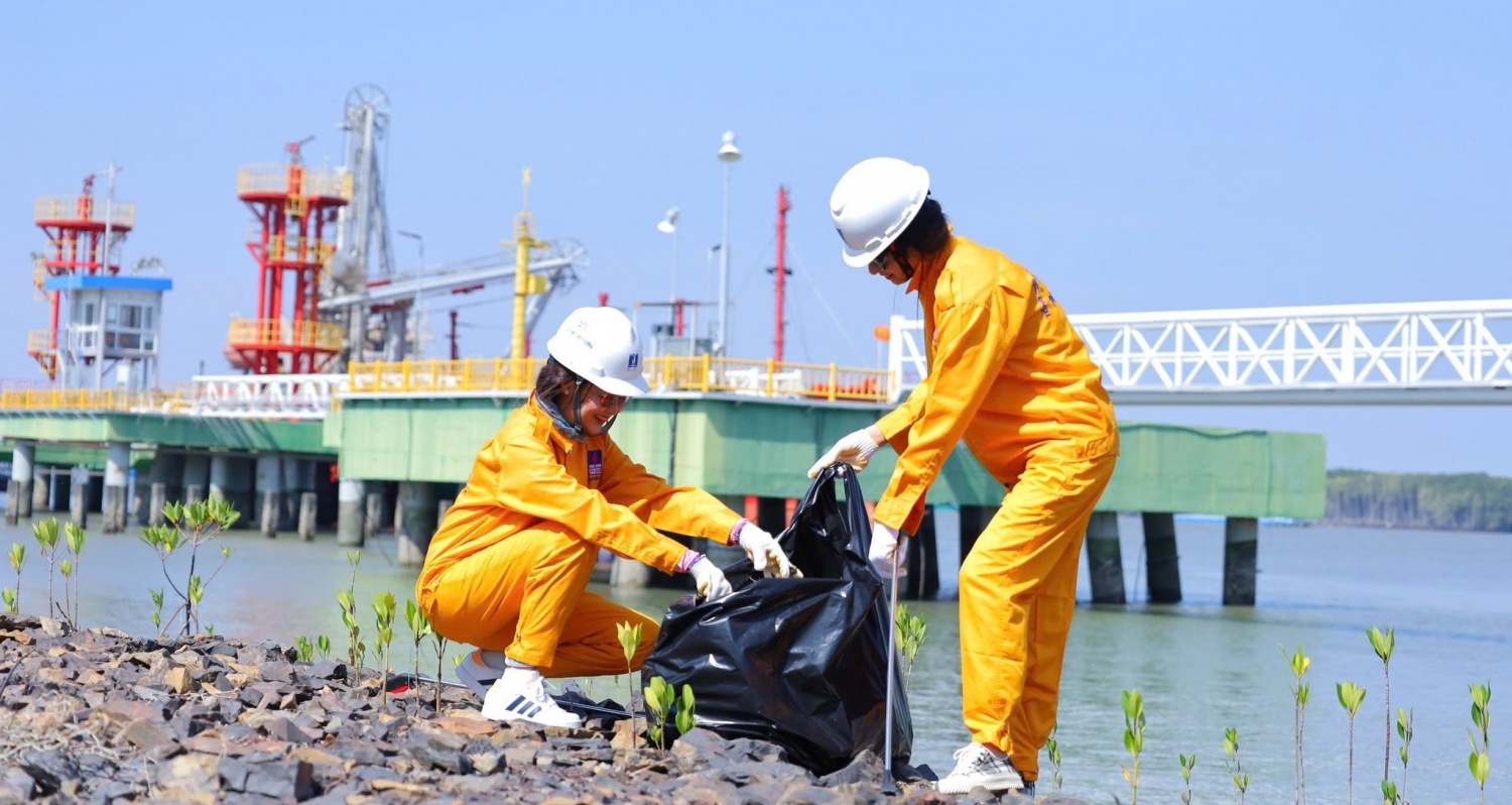 Hành trình phát triển xanh, PV GAS chung tay bảo vệ môi trường