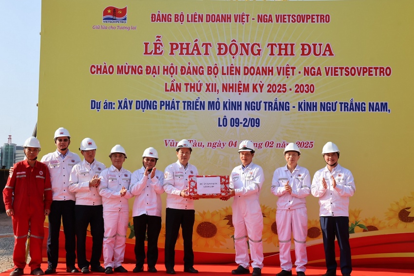 Vietsovpetro - Thắp sáng khát vọng biển khơi từ Dự án Kình Ngư Trắng - Kình Ngư Trắng Nam