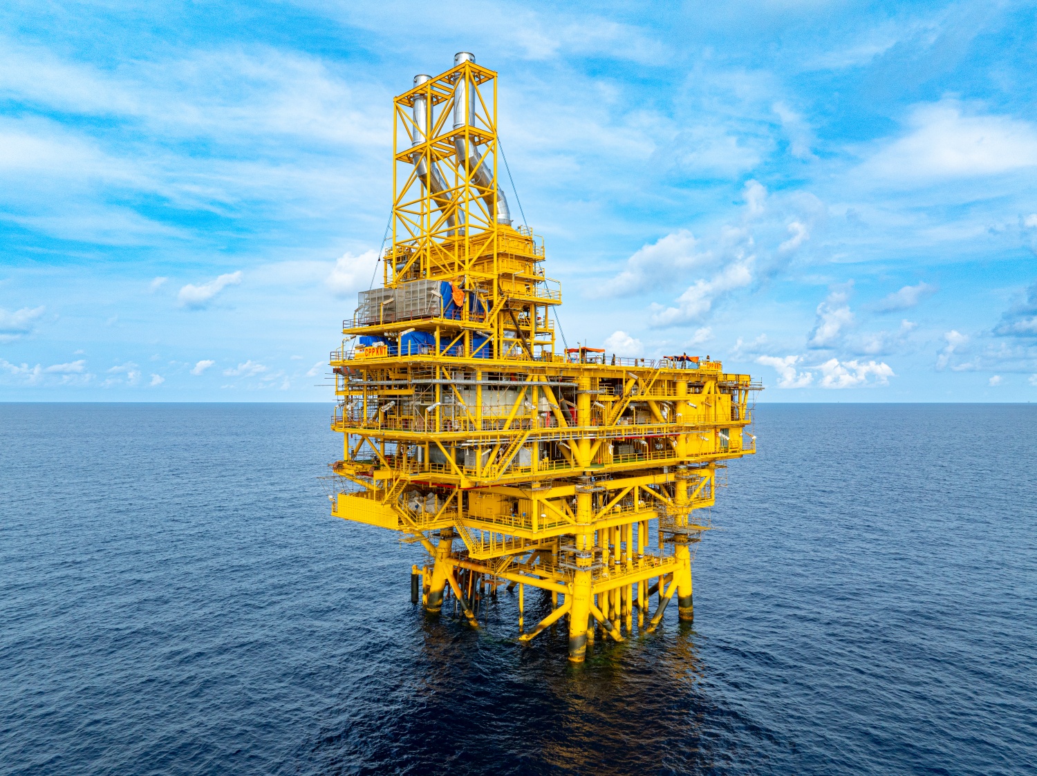 Vietsovpetro - Thắp sáng khát vọng biển khơi từ Dự án Kình Ngư Trắng - Kình Ngư Trắng Nam