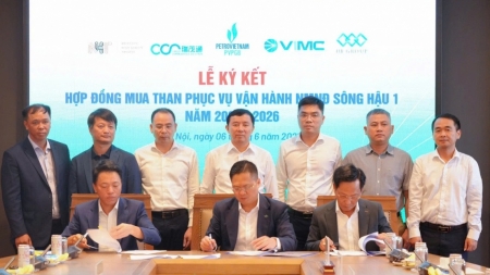 Ký kết hợp đồng cung cấp 2 triệu tấn than cho Nhà máy Nhiệt điện Sông Hậu 1