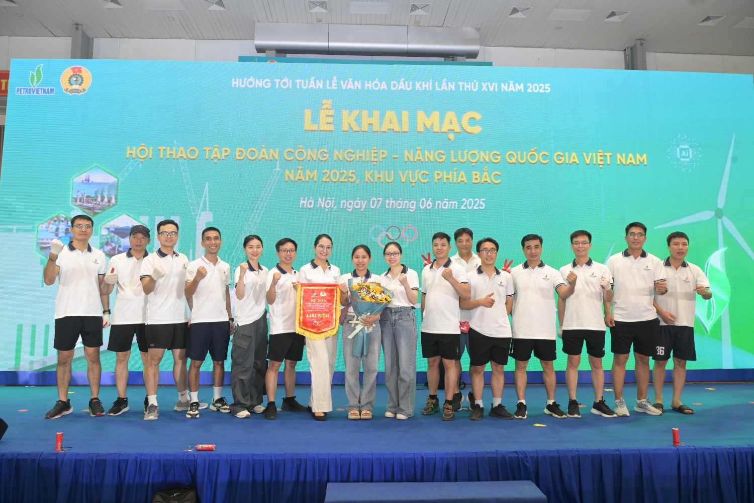 Tưng bừng khai mạc Hội thao Petrovietnam khu vực phía Bắc năm 2025 Tưng bừng khai mạc Hội thao Petrovietnam khu vực phía Bắc năm 2025
