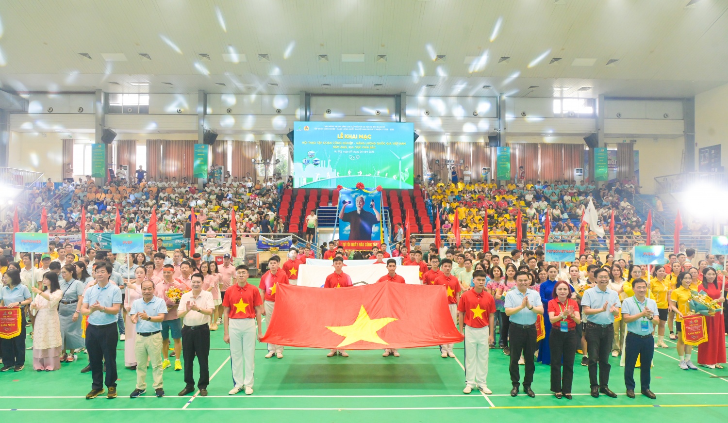 Tưng bừng khai mạc Hội thao Petrovietnam khu vực phía Bắc năm 2025 Tưng bừng khai mạc Hội thao Petrovietnam khu vực phía Bắc năm 2025