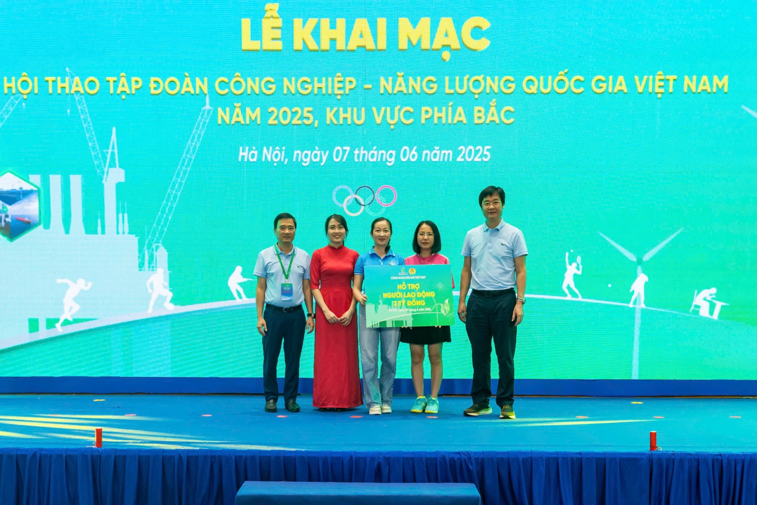 Tưng bừng khai mạc Hội thao Petrovietnam khu vực phía Bắc năm 2025 Tưng bừng khai mạc Hội thao Petrovietnam khu vực phía Bắc năm 2025