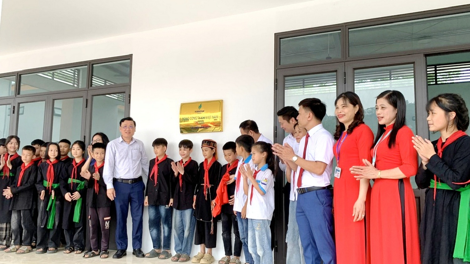 PV GAS tài trợ xây dựng trường học tại xã Cảm Nhân, huyện Yên Bình, tỉnh Yên Bái