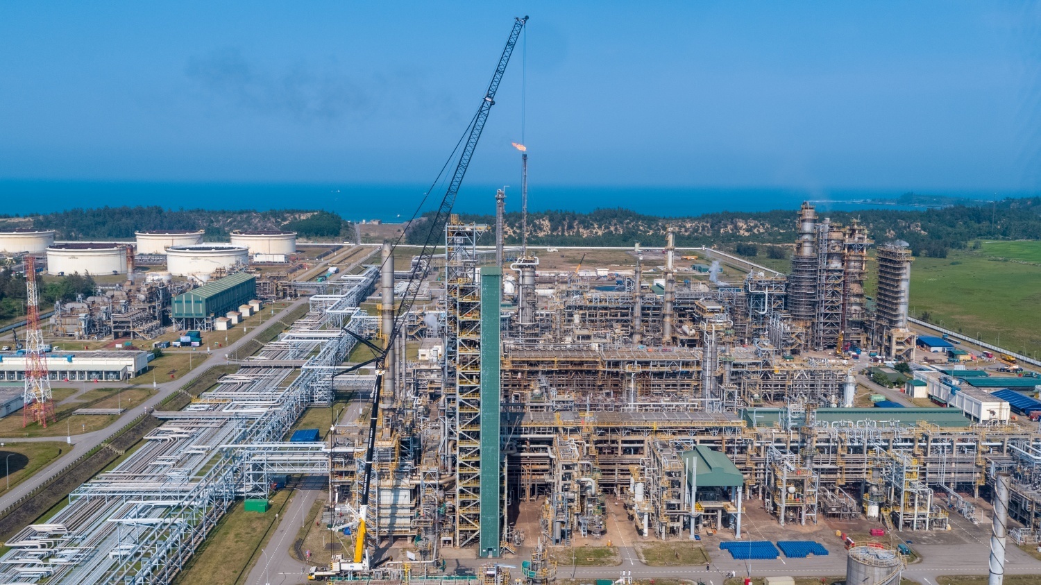 Petrovietnam thông báo tuyển chọn tổ chức chủ trì thực hiện nhiệm vụ KHCN năm 2025, lĩnh vực điện và năng lượng tái tạo