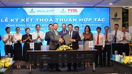 PVFCCo - Phú Mỹ và PVOIL ký kết thỏa thuận hợp tác trong lĩnh vực dịch vụ, thương mại và hóa chất