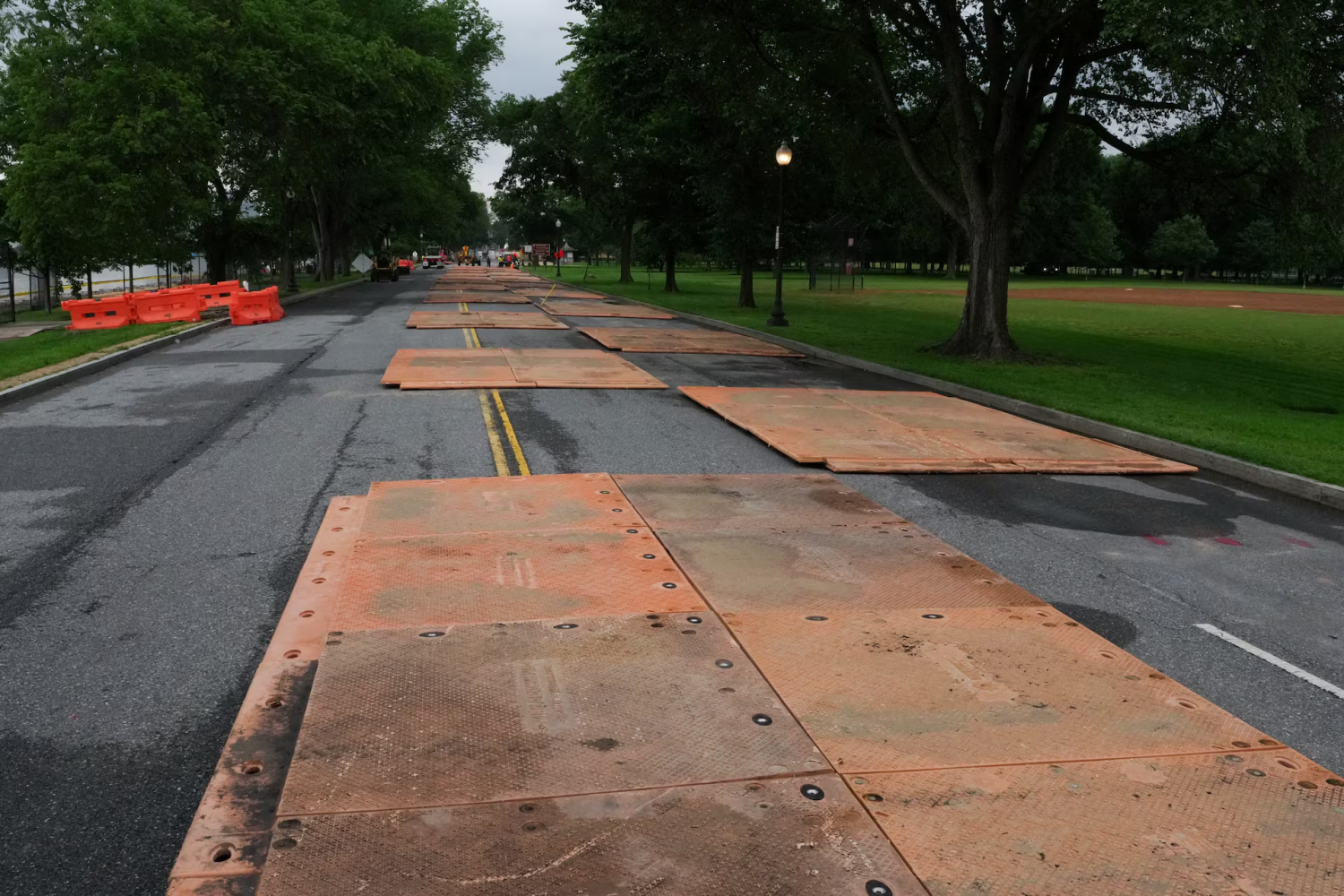 Washington sẵn sàng cho màn duyệt binh lịch sử, kỷ niệm 250 thành lập quân đội Hoa Kỳ Washington sẵn sàng cho màn duyệt binh lịch sử, kỷ niệm 250 thành lập quân đội Hoa Kỳ