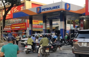 Giá xăng dầu tăng lần thứ ba liên tiếp, RON 95 tiến sát mốc 20.000 đồng/lít