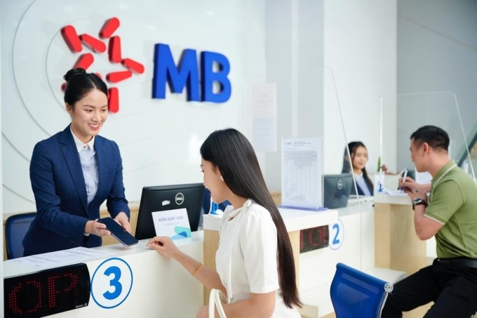 Điểm tin ngân hàng ngày 14/6: Tỷ giá USD thế giới tăng nhẹ,  “chợ đen” lao dốc