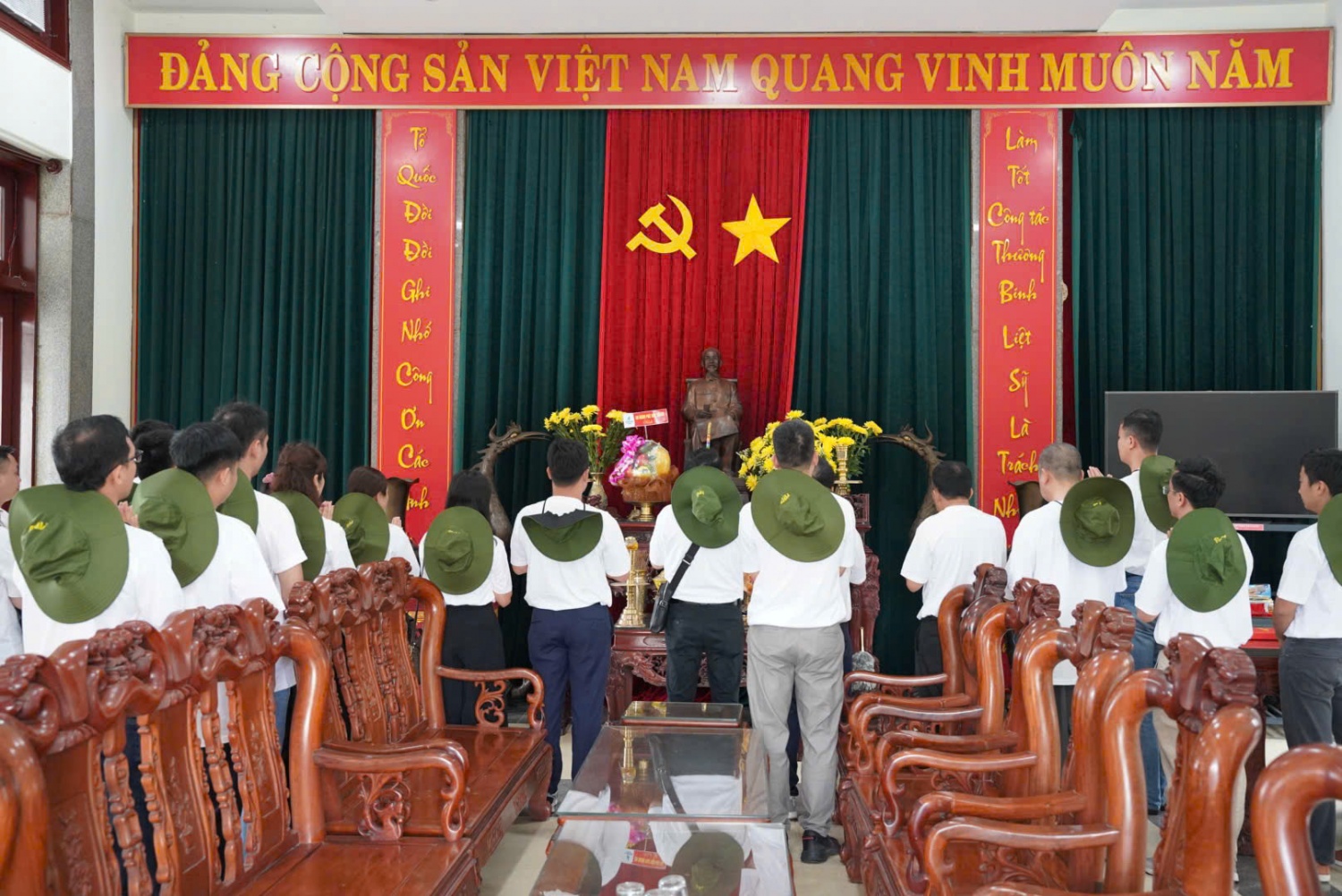 PVPGB: Hành trình về nguồn tri ân dọc các "địa chỉ đỏ" Quảng Bình - Quảng Trị