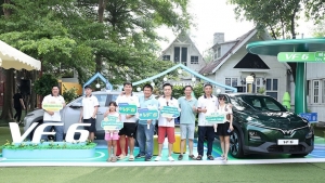 Lái thử VinFast VF 6: "Đây là chiếc xe gia đình tôi mong muốn bấy lâu"