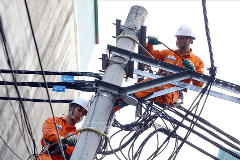 EVN đảm bảo điện ổn định cho kỳ thi tốt nghiệp THPT và tuyển sinh 2025