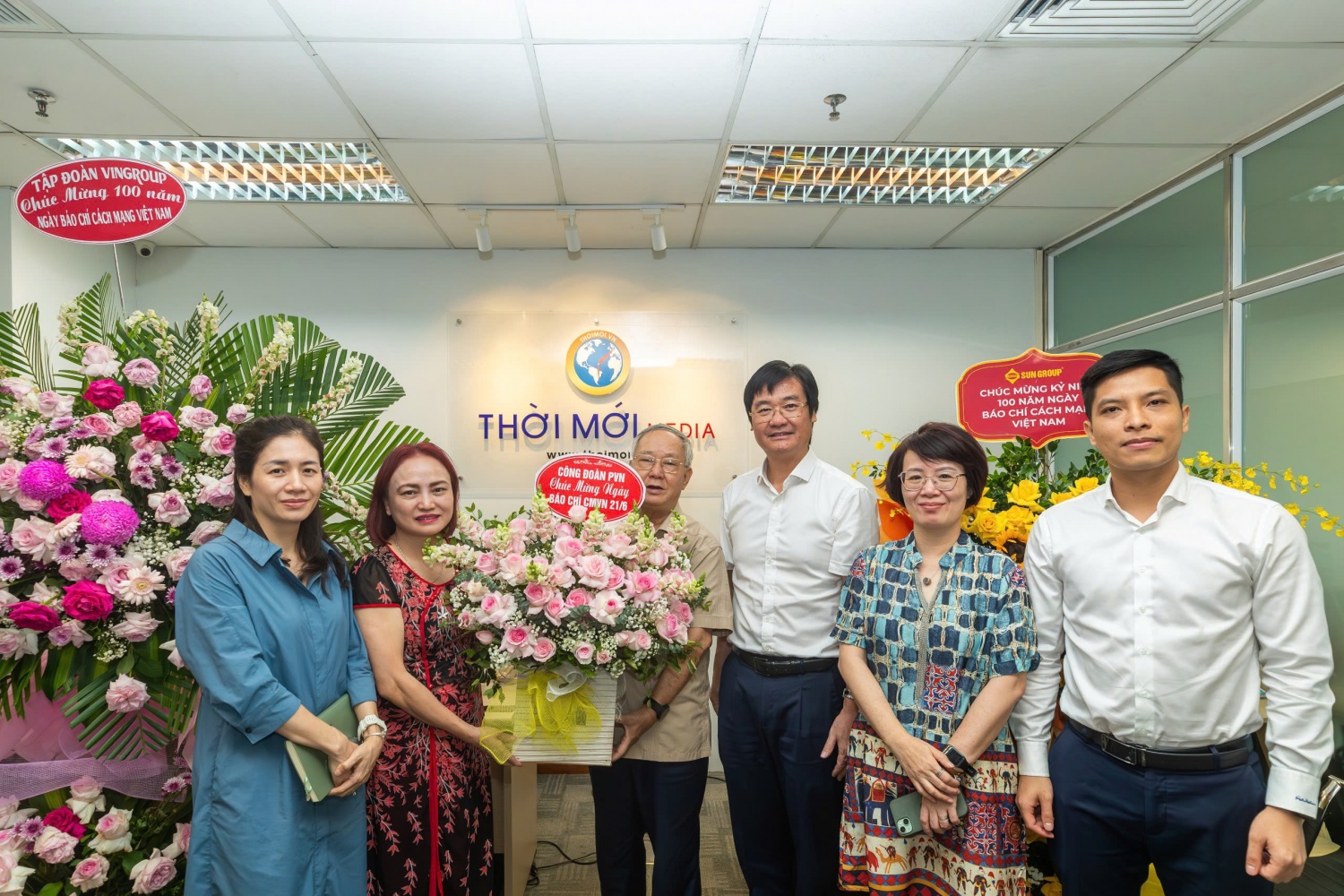 Lãnh đạo Công đoàn Dầu khí Việt Nam chúc mừng Tạp chí Năng lượng Mới - PetroTimes nhân kỷ niệm 100 năm Ngày Báo chí Cách mạng Việt Nam