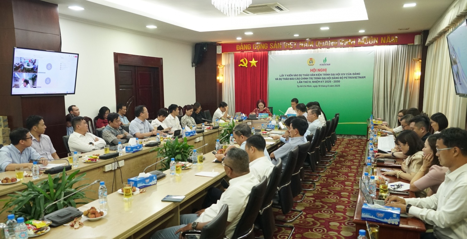 Toàn cảnh Hội nghị.