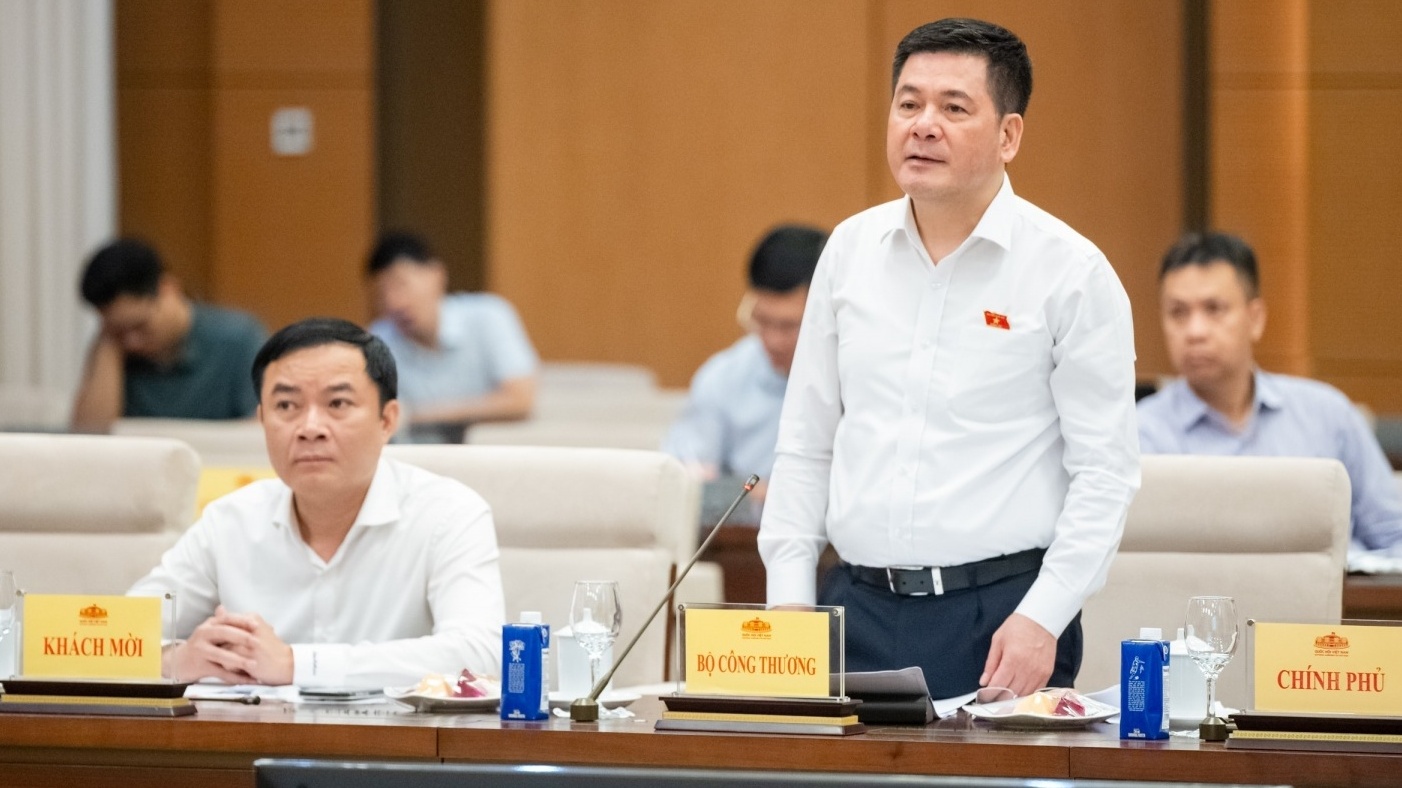 Cụ thể hóa phân cấp, phân quyền, tạo đột phá trong phát triển kinh tế