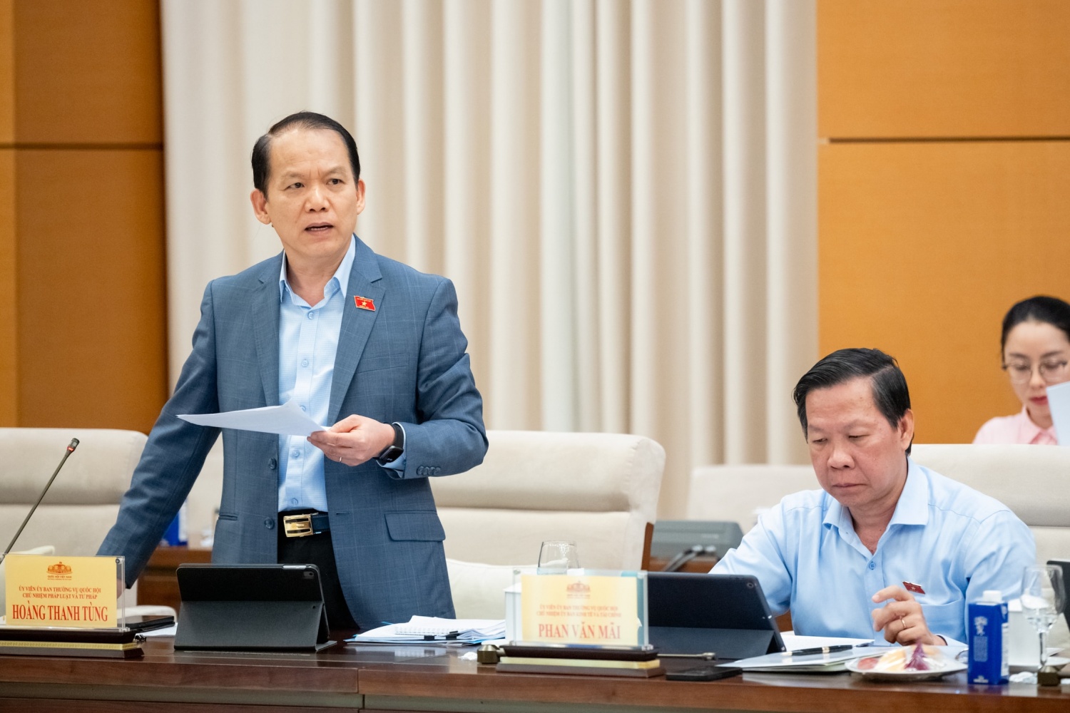 Cụ thể hóa phân cấp, phân quyền, tạo đột phá trong phát triển kinh tế